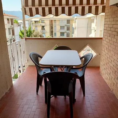 La Margherita Con Parcheggio Privato Gratuito E Biciclette Apartmán *