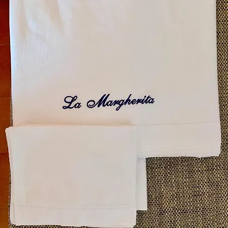 Daire La Margherita Con Parcheggio Privato Gratuito E Biciclette *