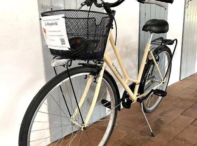 La Margherita Con Parcheggio Privato Gratuito E Biciclette شقة